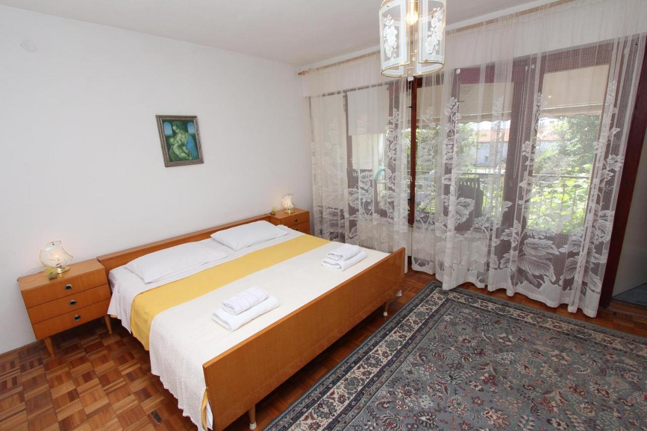 Rooms And Apartments Dino Ровинь Экстерьер фото